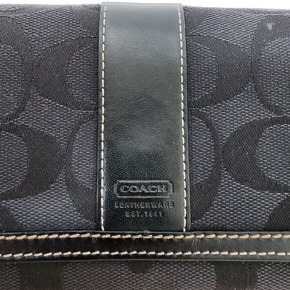 Coach Clutch Wallet - Picture 5 of 6